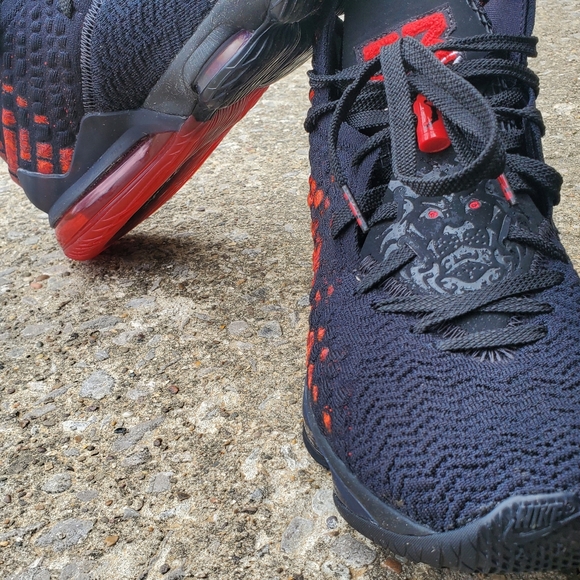 Nike LeBron 17 Infrared 2020 - Picture 5 of 7